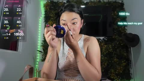 emily_palmeer online show from April 11, 2026, 9:24 am