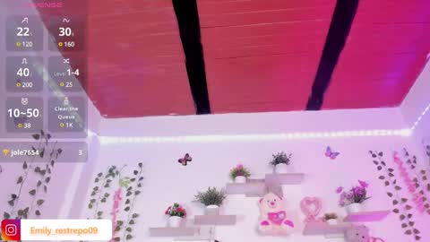 Snapshot of emily_restrepoo chatting on January 15, 2025, 8:30 am Emily online show from January 15, 2025, 8:30 am