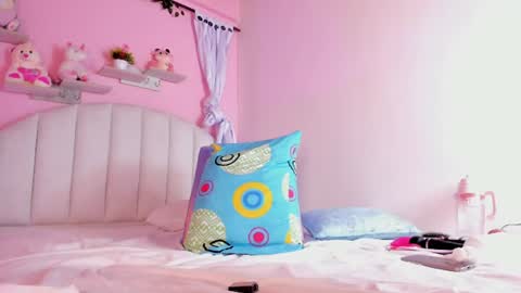 Snapshot of emily_restrepoo chatting on July 22, 2026, 6:49 am Emily online show from July 22, 2026, 6:49 am