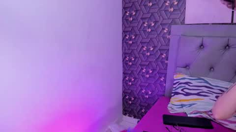 Emily online show from February 8, 2026, 4:27 am