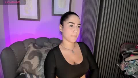 Emily  online show from January 22, 2025, 12:06 pm