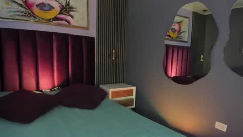 Emily  online show from February 10, 2025, 1:22 pm