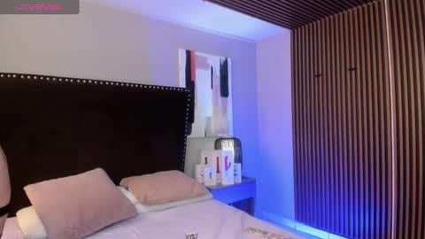 Emily  online show from February 23, 2025, 1:10 pm