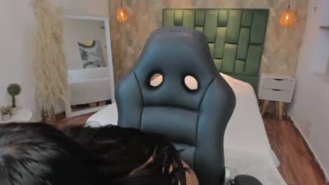 Emily online show from June 11, 2026, 12:32 am