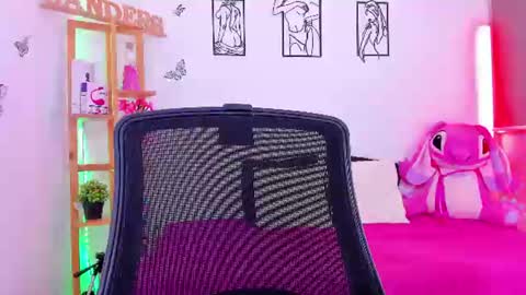 Emily online show from July 29, 2026, 10:08 pm