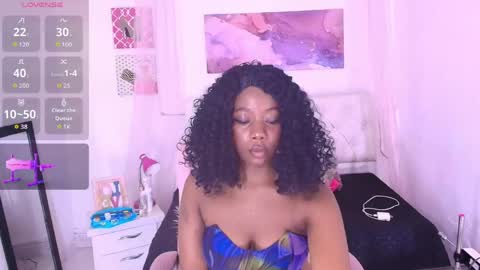 Snapshot of emily_smith21 chatting on May 23, 2026, 12:42 pm emily online show from May 23, 2026, 12:42 pm
