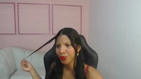 emily_smith_t online show from March 23, 2026, 7:18 pm