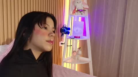 Snapshot of emily_sweett12 chatting on April 11, 2026, 12:31 pm Emily online show from April 11, 2026, 12:31 pm