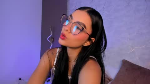 emily_tolson online show from April 15, 2026, 1:07 pm