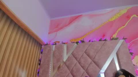 emily_velvet_ online show from July 11, 2026, 6:43 pm