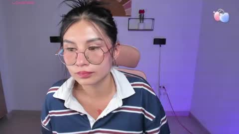 Snapshot of emily_villamil_ chatting on June 26, 2026, 8:46 pm Emi online show from June 26, 2026, 8:46 pm