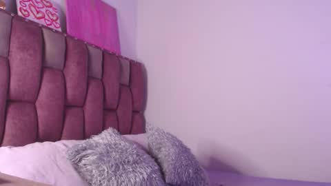 Snapshot of emily_w2 chatting on March 13, 2026, 4:30 am emily_w2 online show from March 13, 2026, 4:30 am