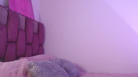 Snapshot of emily_w2 chatting on May 21, 2026, 4:08 am emily_w2 online show from May 21, 2026, 4:08 am