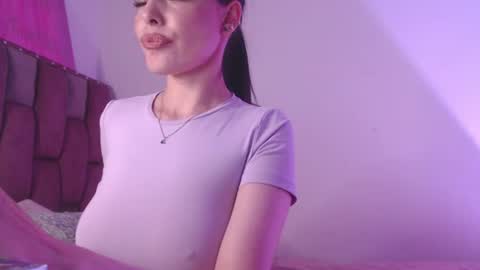 Snapshot of emily_w2 chatting on June 19, 2026, 3:55 am emily_w2 online show from June 19, 2026, 3:55 am