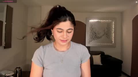 Snapshot of emilyarmstrong chatting on December 12, 2024, 11:18 am Emily Armstrong online show from December 12, 2024, 11:18 am