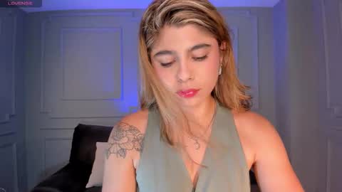 Snapshot of emilyarmstrong chatting on January 7, 2026, 8:00 pm Emily Armstrong online show from January 7, 2026, 8:00 pm