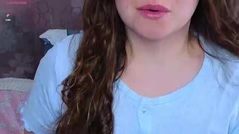 Snapshot of emilyart_ chatting on August 7, 2026, 4:14 am artist Emily online show from August 7, 2026, 4:14 am