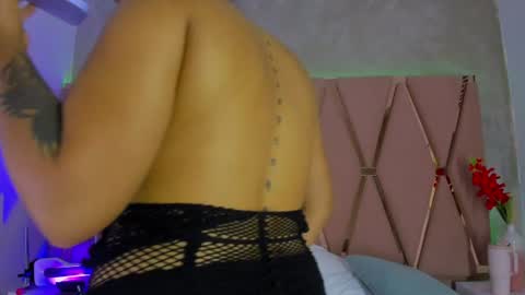 Snapshot of emilyblack_1 chatting on June 9, 2026, 11:27 pm Emily online show from June 9, 2026, 11:27 pm