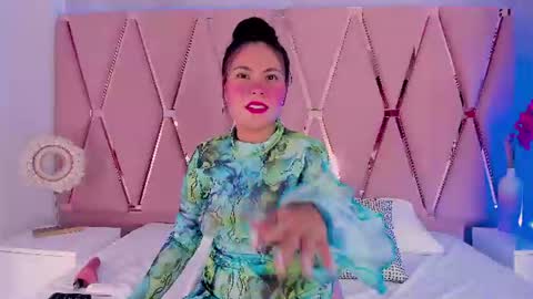 Snapshot of emilyblack_1 chatting on June 16, 2026, 10:45 pm Emily online show from June 16, 2026, 10:45 pm