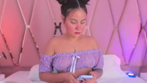 Snapshot of emilyblack_1 chatting on July 17, 2026, 1:56 am Emily online show from July 17, 2026, 1:56 am