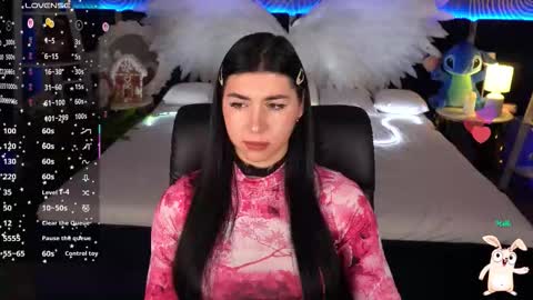 Emy online show from December 2, 2025, 7:14 am