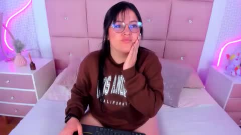 Emily online show from May 29, 2026, 3:37 am