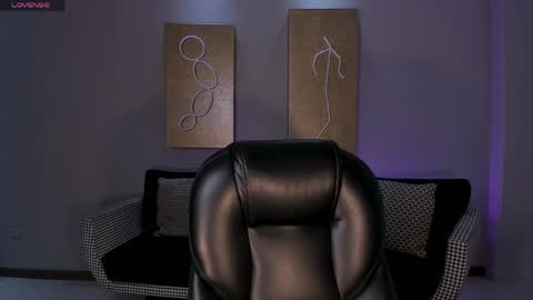 Snapshot of emilycarterr_ chatting on April 30, 2026, 11:05 am Emily Carter online show from April 30, 2026, 11:05 am