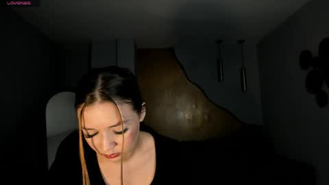 Snapshot of emilycarterr_ chatting on May 8, 2026, 10:42 am Emily Carter online show from May 8, 2026, 10:42 am