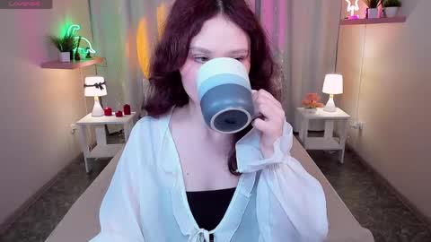 Snapshot of emilychaves chatting on June 3, 2026, 8:06 am Emilyhaves online show from June 3, 2026, 8:06 am