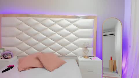 Snapshot of emilyclay_1 chatting on March 20, 2026, 9:52 pm Sweet Emily online show from March 20, 2026, 9:52 pm