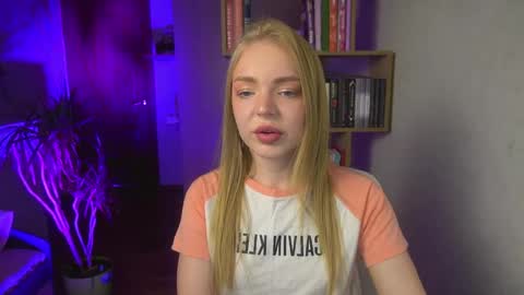 Emilyemmi online show from July 24, 2026, 9:24 pm