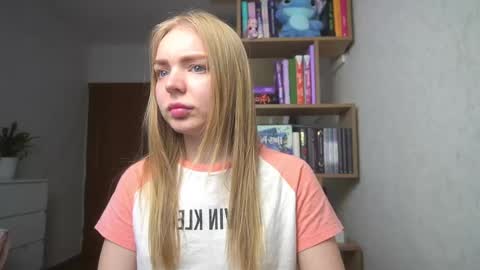 Emilyemmi online show from July 25, 2026, 1:30 pm