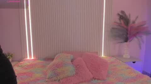 Snapshot of emilyevans7 chatting on November 30, 2025, 7:40 pm EMILY online show from November 30, 2025, 7:40 pm