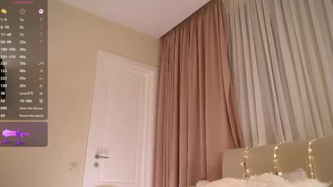 Snapshot of emilyfinne chatting on April 16, 2026, 9:39 pm Emily Lovense is activeThere are legends that in this room all your wishes can come true Private is Open online show from April 16, 2026, 9:39 pm