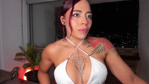 Snapshot of emilyfitness8 chatting on February 7, 2025, 4:16 am emily online show from February 7, 2025, 4:16 am