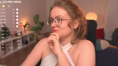 Emily  online show from January 16, 2025, 3:13 pm