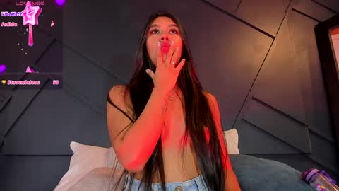 Emily online show from January 26, 2025, 9:40 am