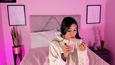 Emily online show from December 2, 2025, 10:42 am