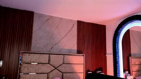 Emily Hendrix online show from October 23, 2025, 7:45 pm