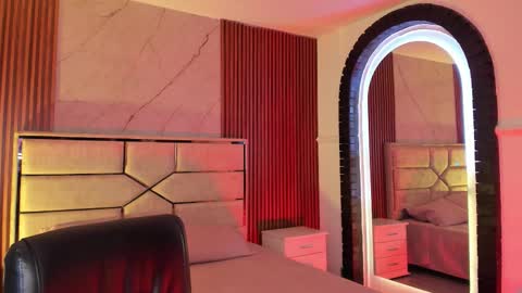 Emily Hendrix online show from January 31, 2026, 7:45 pm