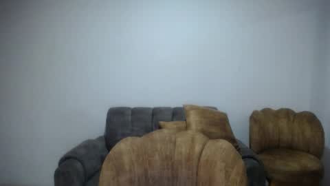 Snapshot of emilyhines__ chatting on May 8, 2026, 12:05 am Emilyhines online show from May 8, 2026, 12:05 am