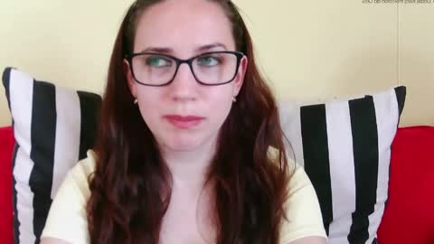 Snapshot of emilyhotflirt chatting on May 26, 2026, 2:46 pm Emily online show from May 26, 2026, 2:46 pm
