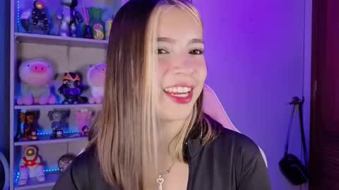 VALEEEN online show from October 2, 2025, 4:25 pm