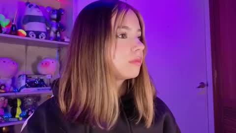 VALEEEN online show from February 24, 2026, 2:48 pm