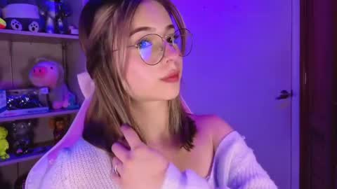 Snapshot of emilykarterr chatting on April 20, 2026, 3:15 pm VALEEEN online show from April 20, 2026, 3:15 pm