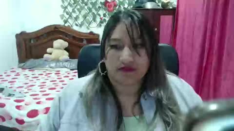 Emily Cortez online show from January 13, 2025, 3:45 am