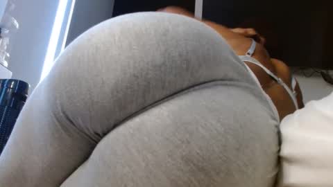 emily monrro online show from September 24, 2025, 2:15 am