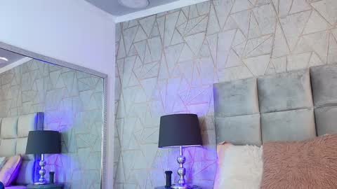 My IG - EmilyParker   online show from April 22, 2026, 2:51 pm