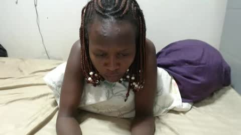 Emilly online show from April 15, 2026, 9:48 pm