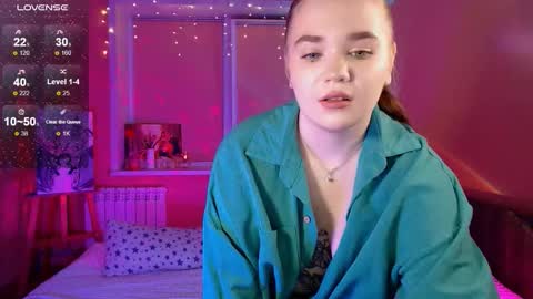 Emily  Emi online show from November 14, 2025, 3:00 pm